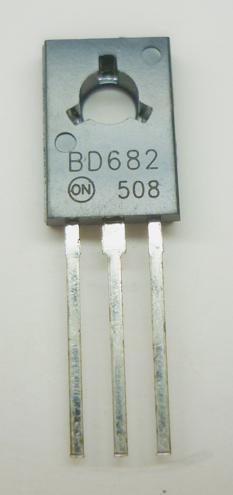 Транзистор BD682
