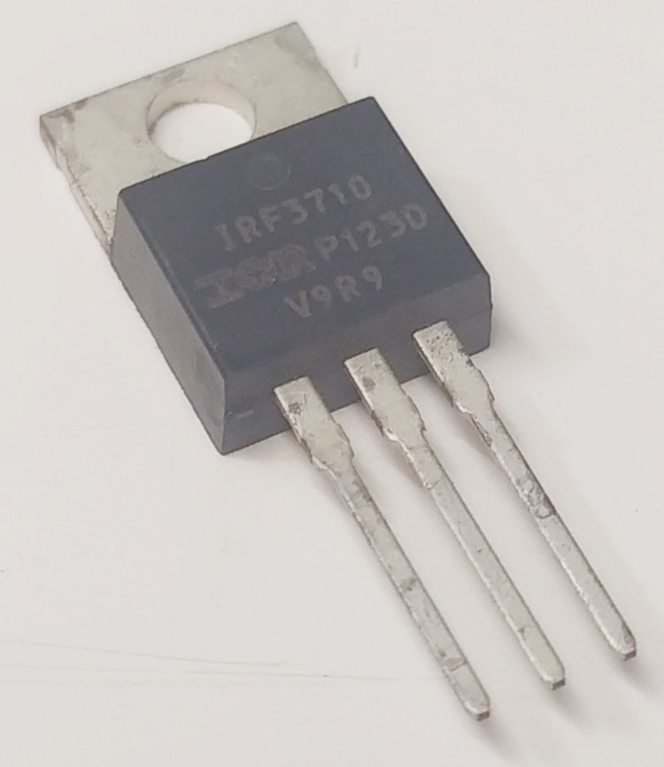 Транзистор IRF3710