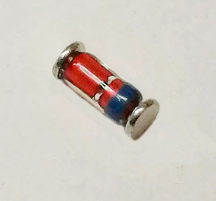 Стабилитрон C15V smd